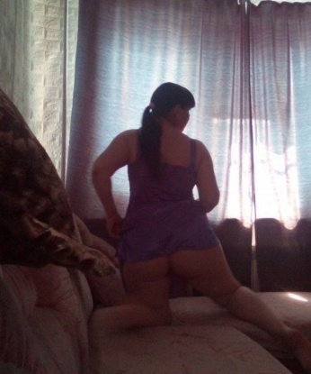 Игривая кошечка приглашает в гости на незабываемое времяпрепровождение. Я ласковая и страстная, нежная и развратная - выбирай, чего хочешь больше. Гарантирую, ты останешься доволен и захочешь вернуться ко мне снова. 9612, 38 лет